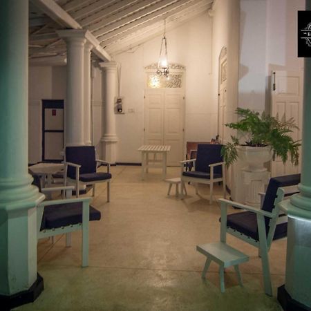 Villa Blanco Dehiwala-Mount Lavinia Exterior photo
