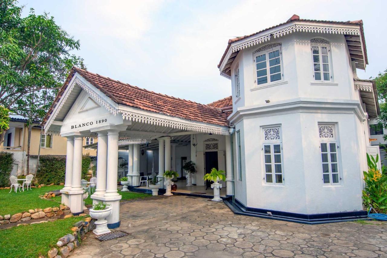 Villa Blanco Dehiwala-Mount Lavinia Exterior photo